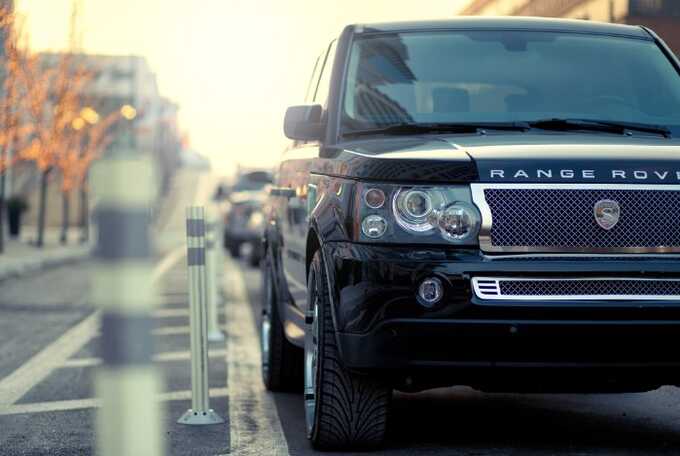     Land Rover,     - 